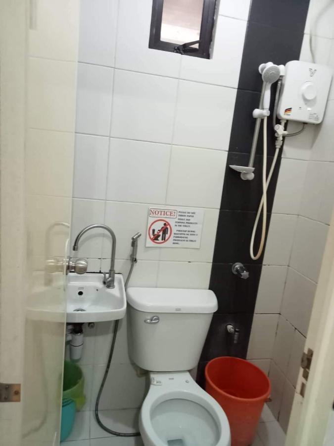 N&J Lopez Lodging House 파사이 외부 사진