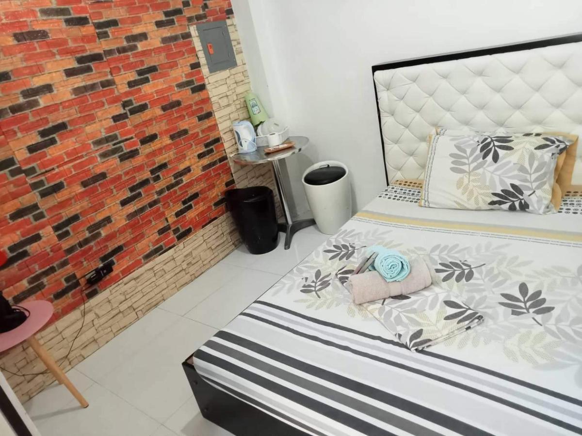 N&J Lopez Lodging House 파사이 외부 사진