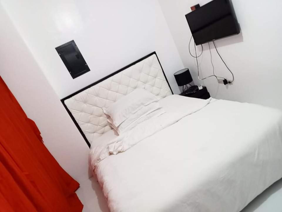 N&J Lopez Lodging House 파사이 외부 사진